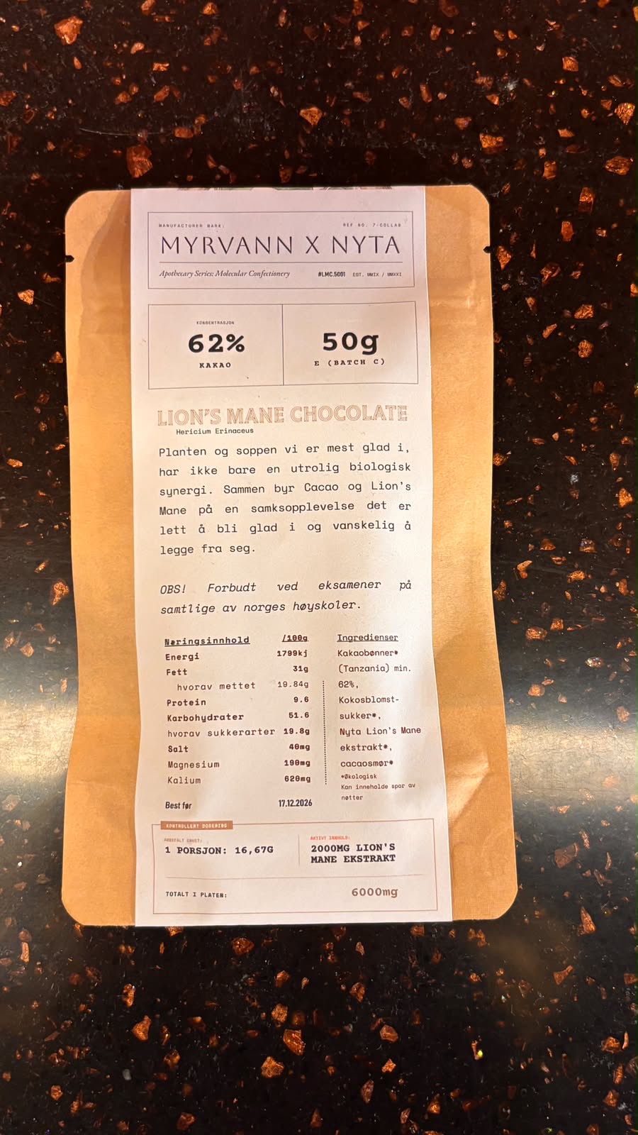 Sjokoladeplate med lion's mane  - fra Myta+Myrvann Cacao